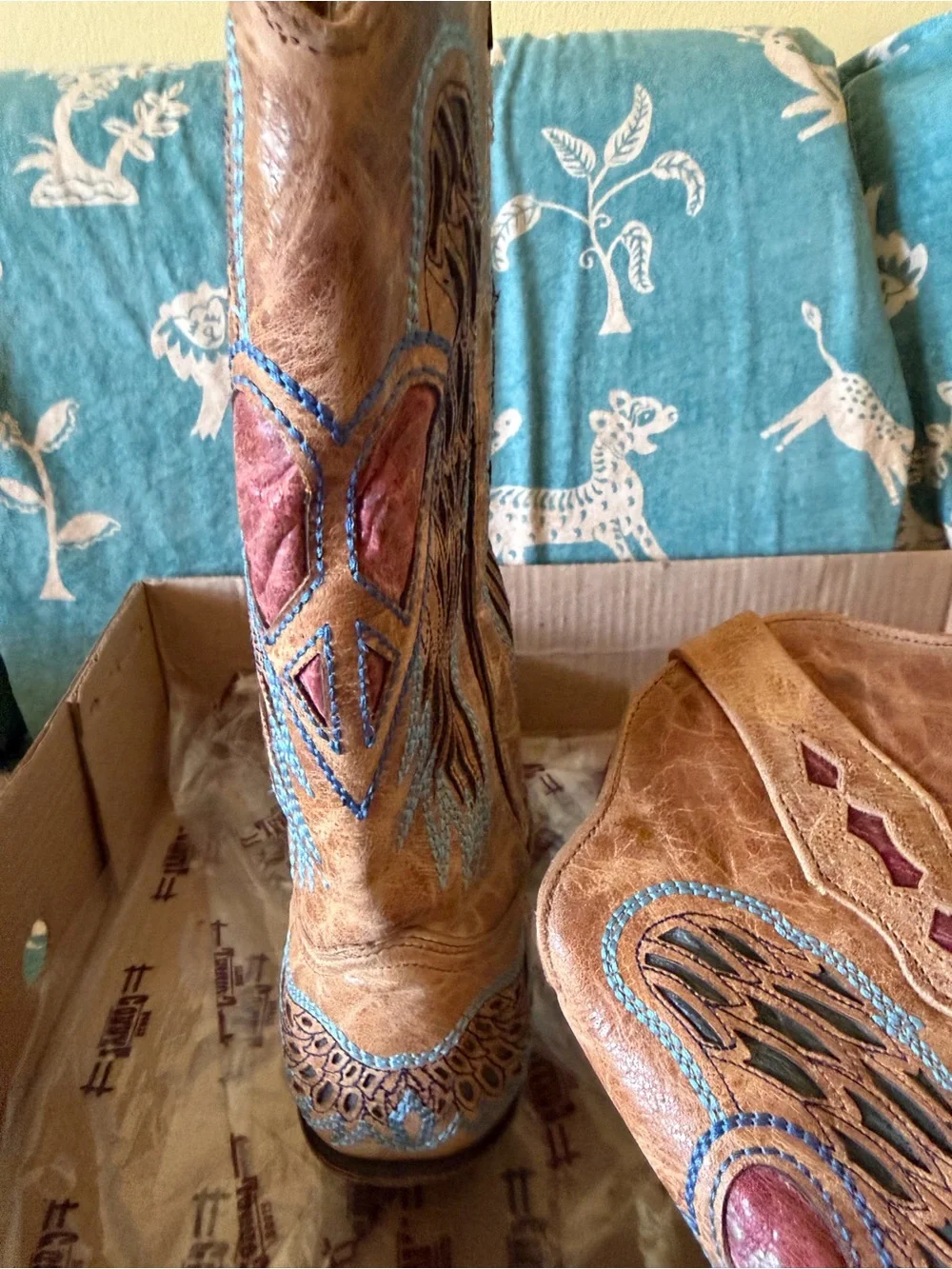 Corral Boots Size 8 with Zippers - Picture 2 of 5